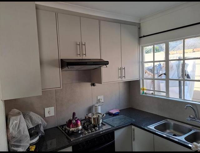 2 BEDROOM TOWNHOUSE FOR SALE IN FAIRLAND